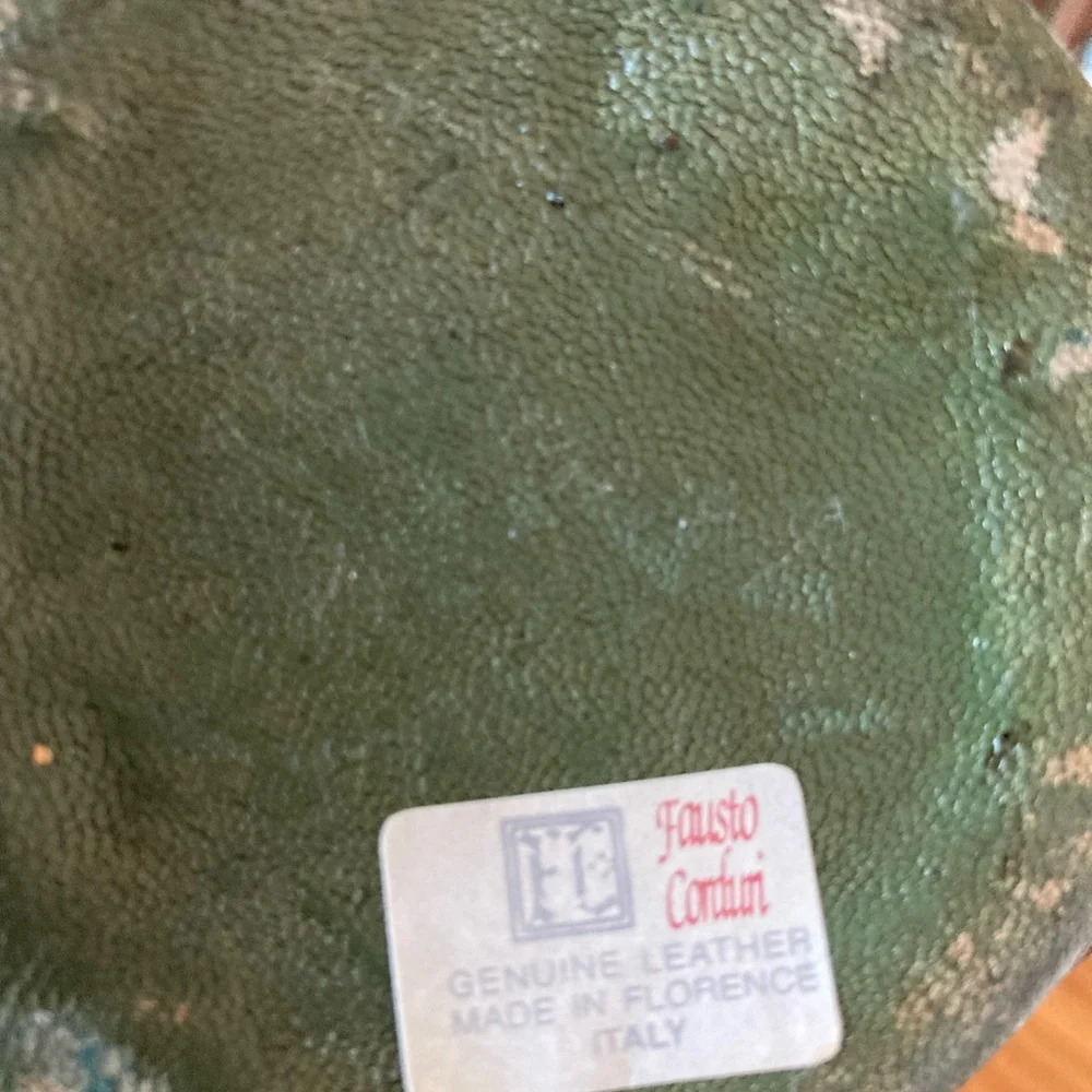 Vintage Genuine Leather Green Decorative Bottle with Artwork - Picture 7 of 8